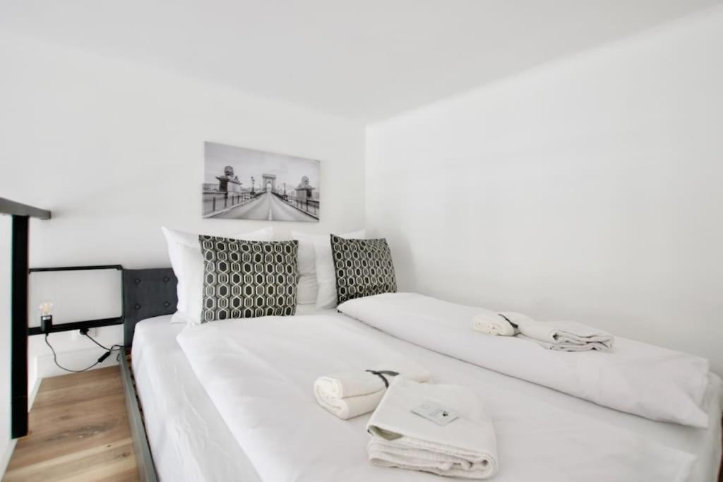 Premium Apartment By Hi5- Brody Street Budapest Ngoại thất bức ảnh